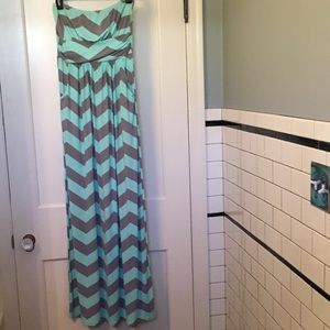 Strapless maxi dress with pockets!